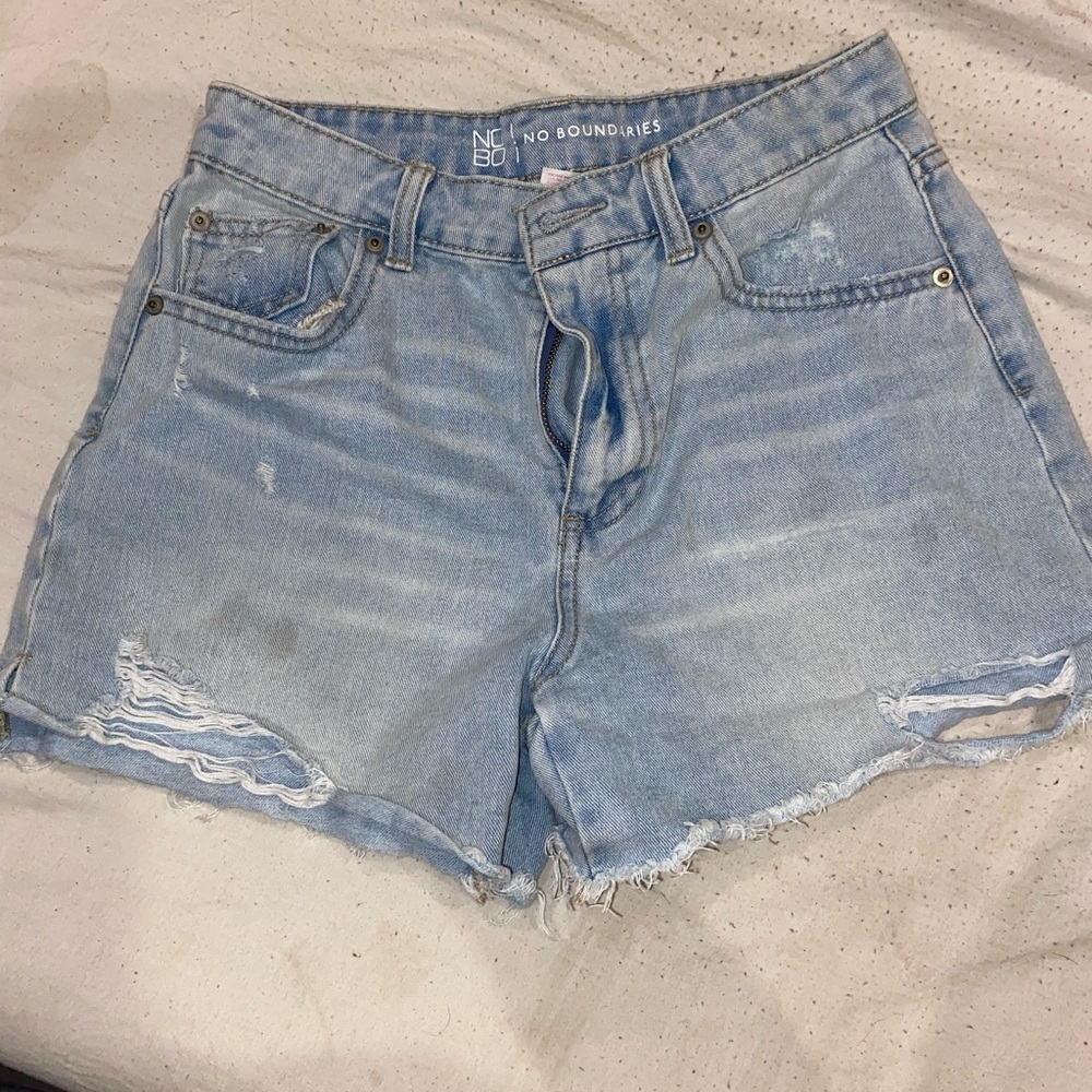 Washed out jeans shorts